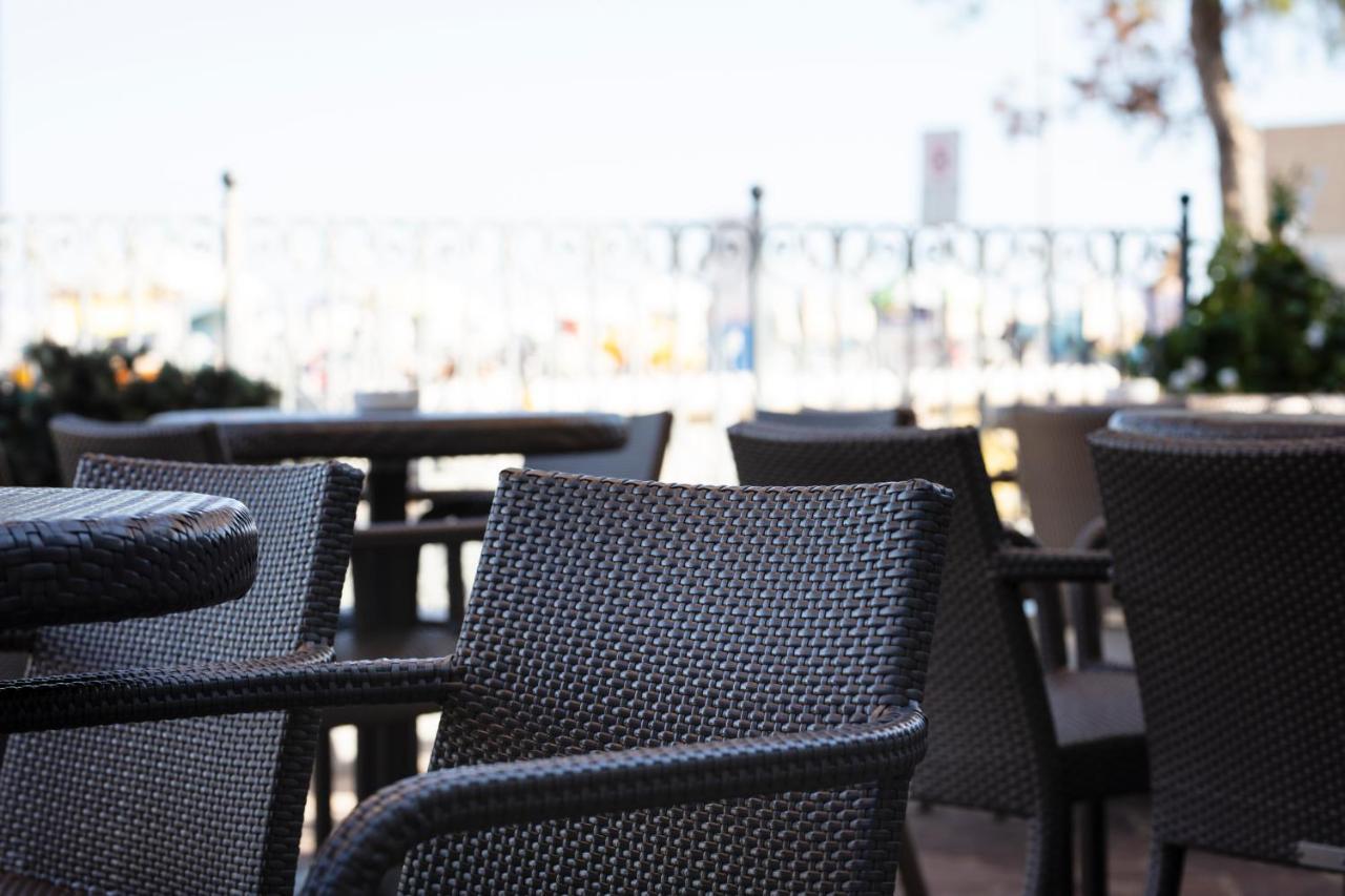 Hotel Pelikan Lignano Sabbiadoro Ngoại thất bức ảnh