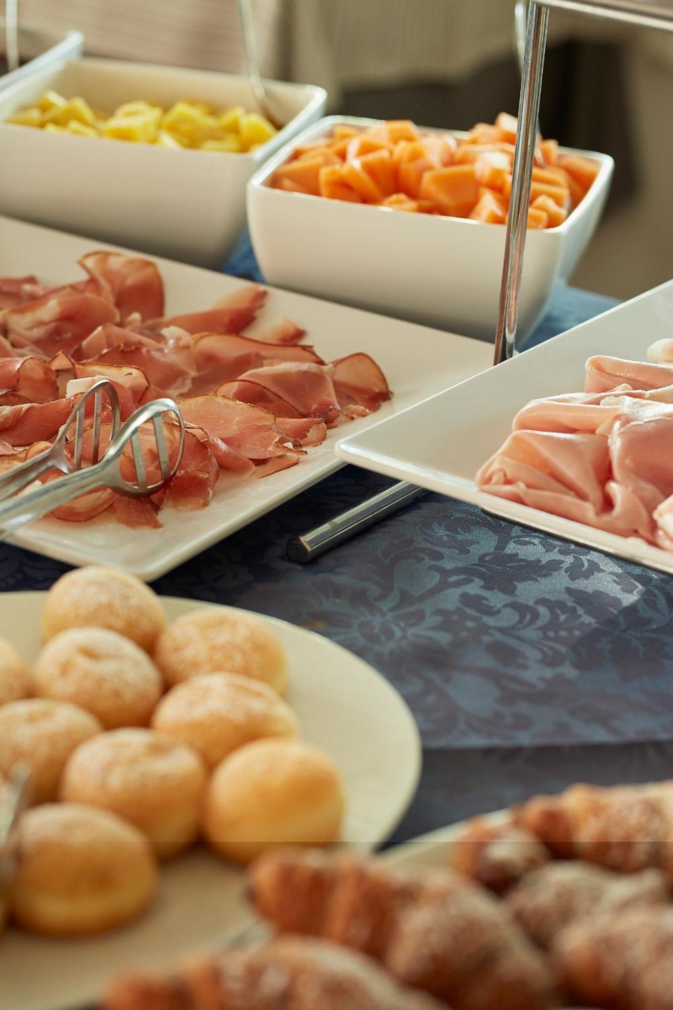 Hotel Pelikan Lignano Sabbiadoro Ngoại thất bức ảnh