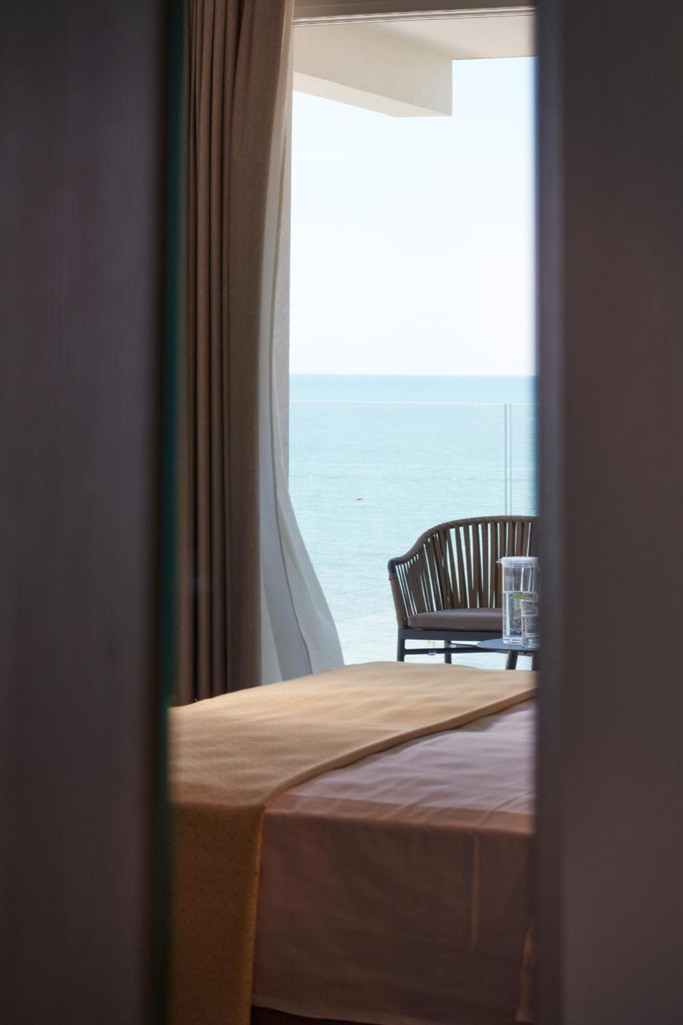 Hotel Pelikan Lignano Sabbiadoro Ngoại thất bức ảnh