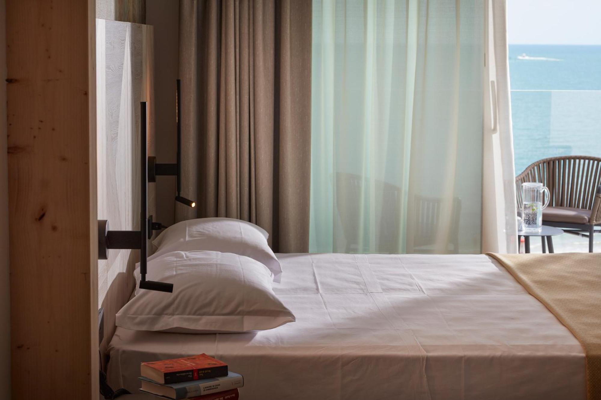 Hotel Pelikan Lignano Sabbiadoro Ngoại thất bức ảnh