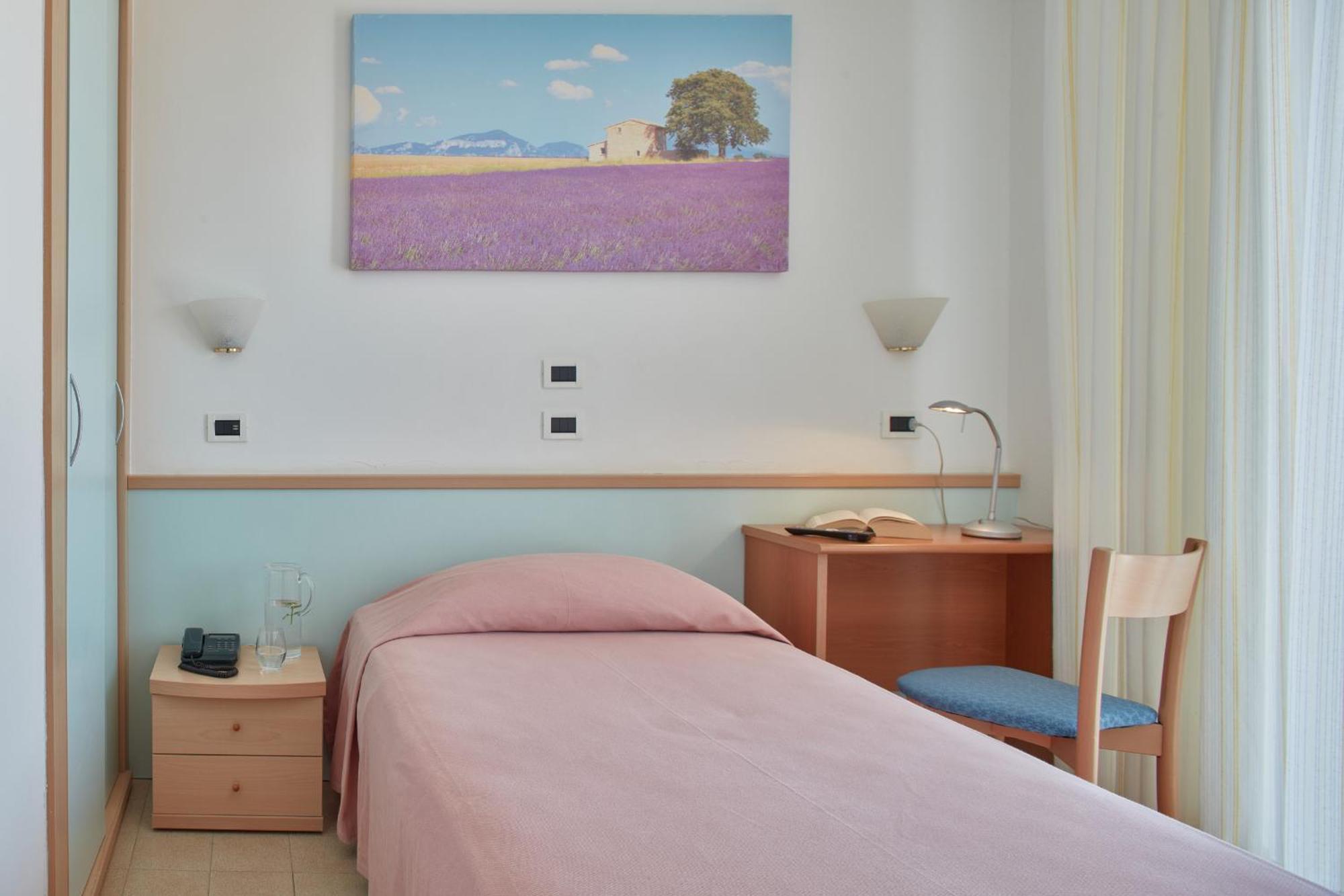 Hotel Pelikan Lignano Sabbiadoro Ngoại thất bức ảnh